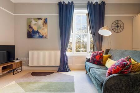 Central, Stunning 2 Bed Apartment With Parking! Cambridge  Esterno foto